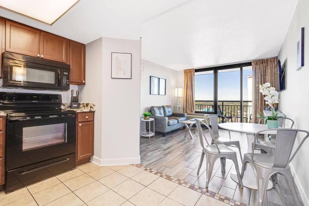 Appartamento Upscale Oceanview 1Br Dog Friendly! 1104 Myrtle Beach Esterno foto